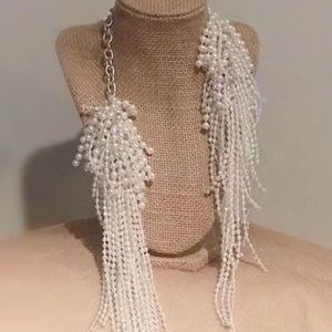 Faux pearl and chain statement necklace